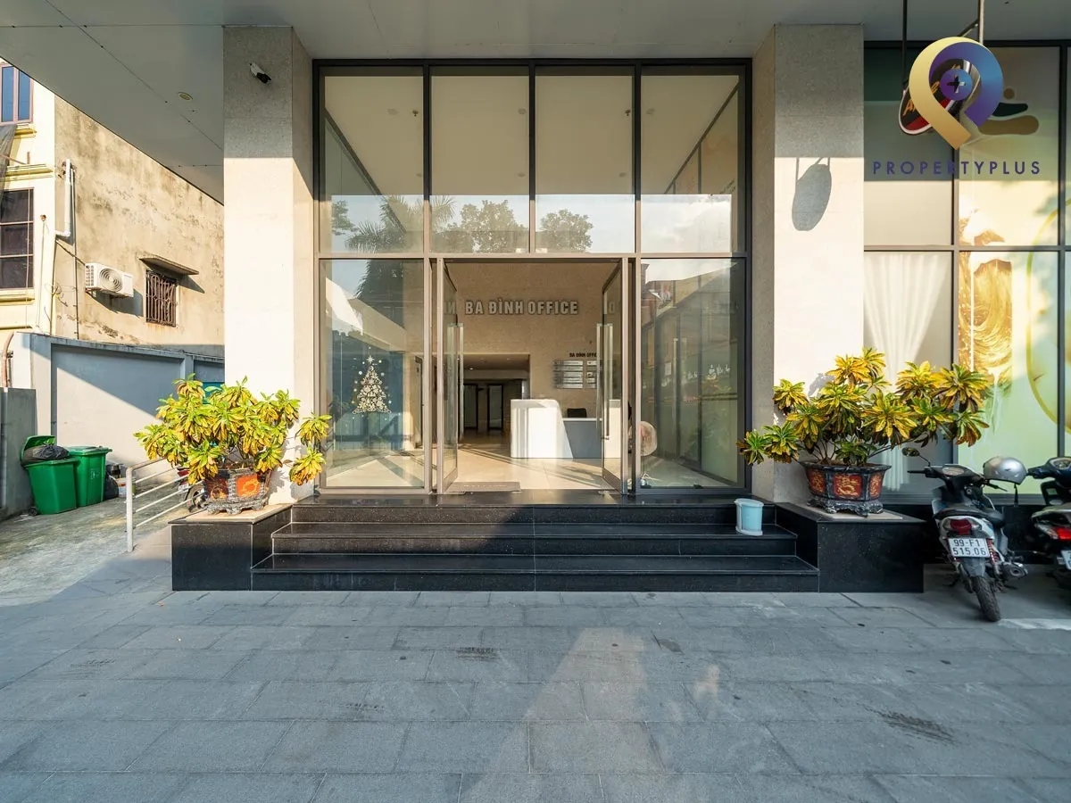 Lối ra vào chính của tòa nhà ICT-Building.